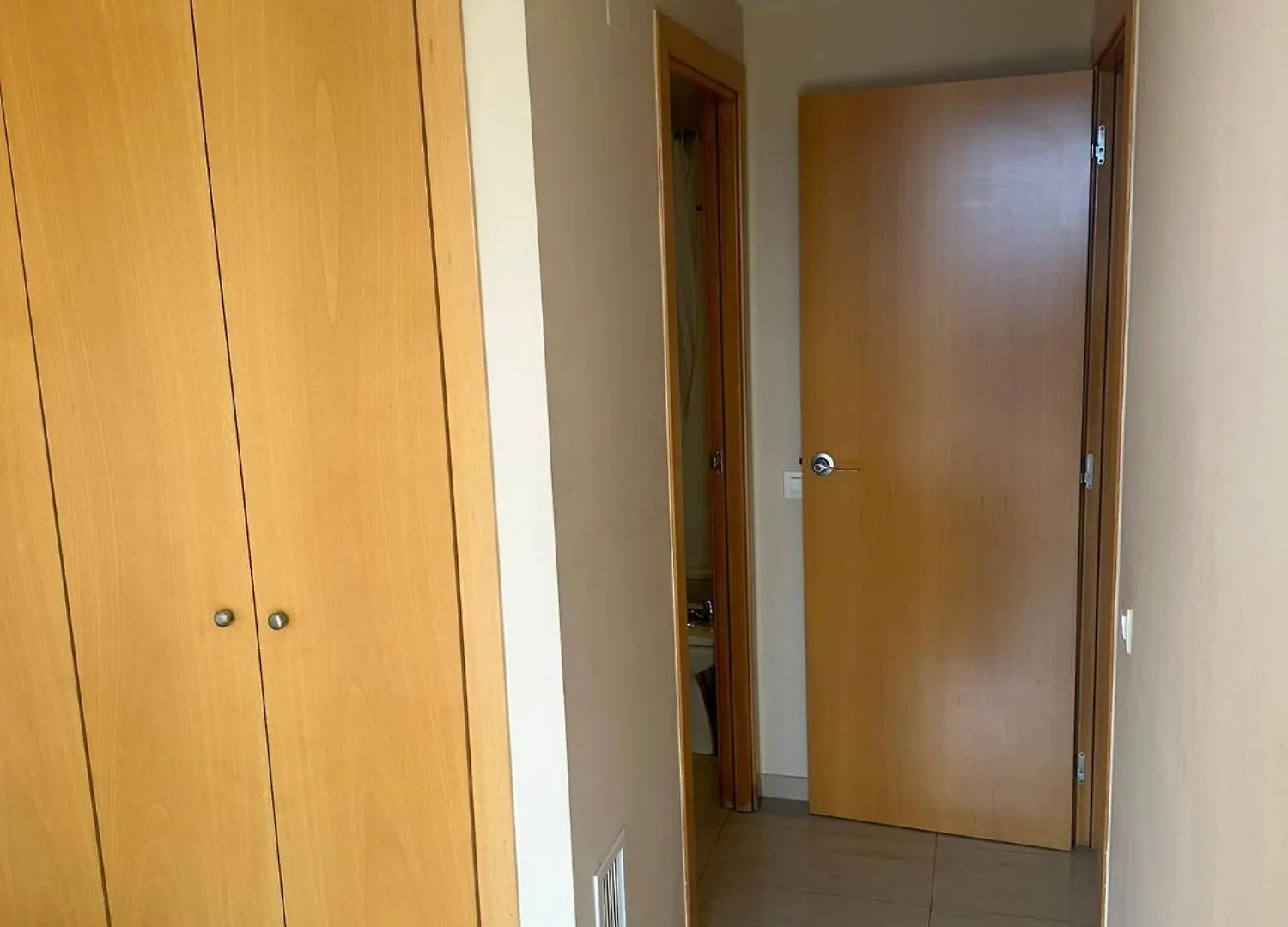 Habitacion Premium Para Estancias Largas - Wifi, Servicios Incluidos L'Hospitalet de Llobregat